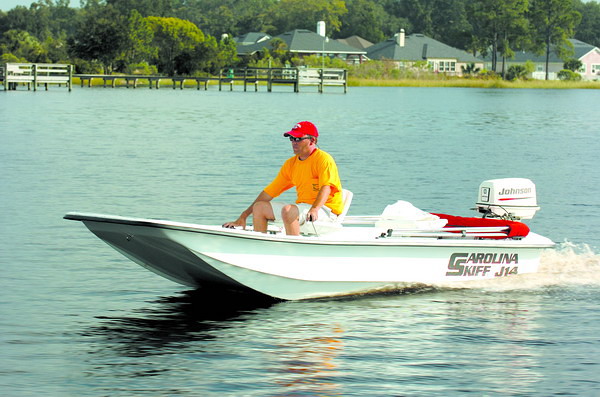 Carolina Skiff type J1450