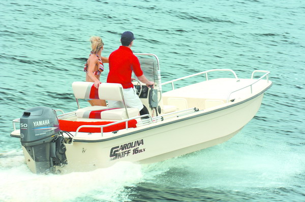 Carolina Skiff 1655 DLX serie